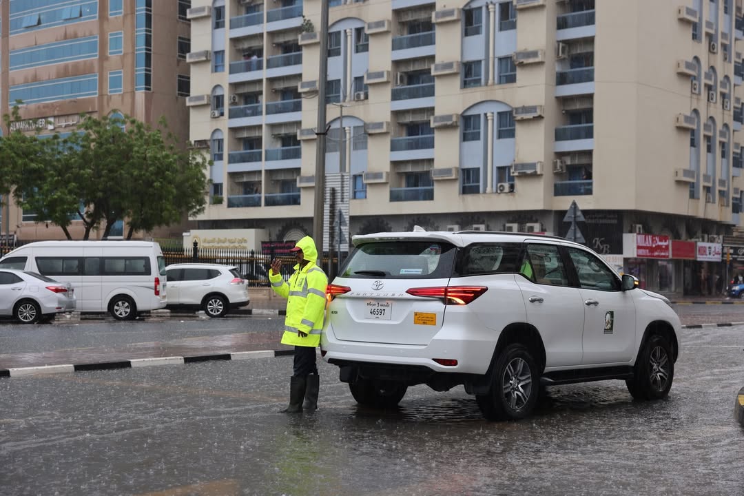  أمطار الخير تزور الإمارات   